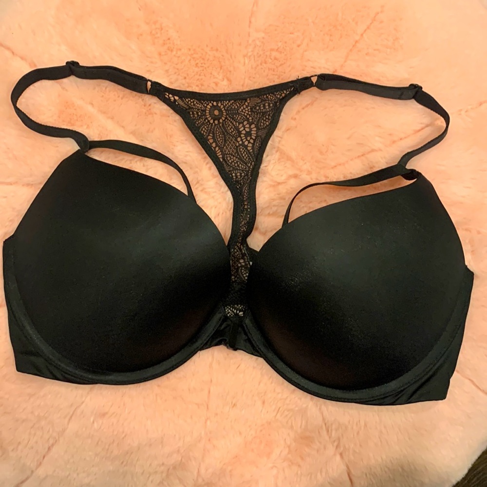 Barely worn Victorias Secret Very Sexy Push-up bra size 34D